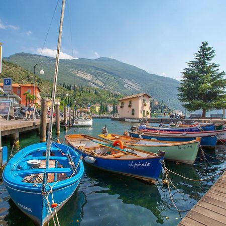 Paulie Apartment - Happy Rentals Riva del Garda Exterior foto