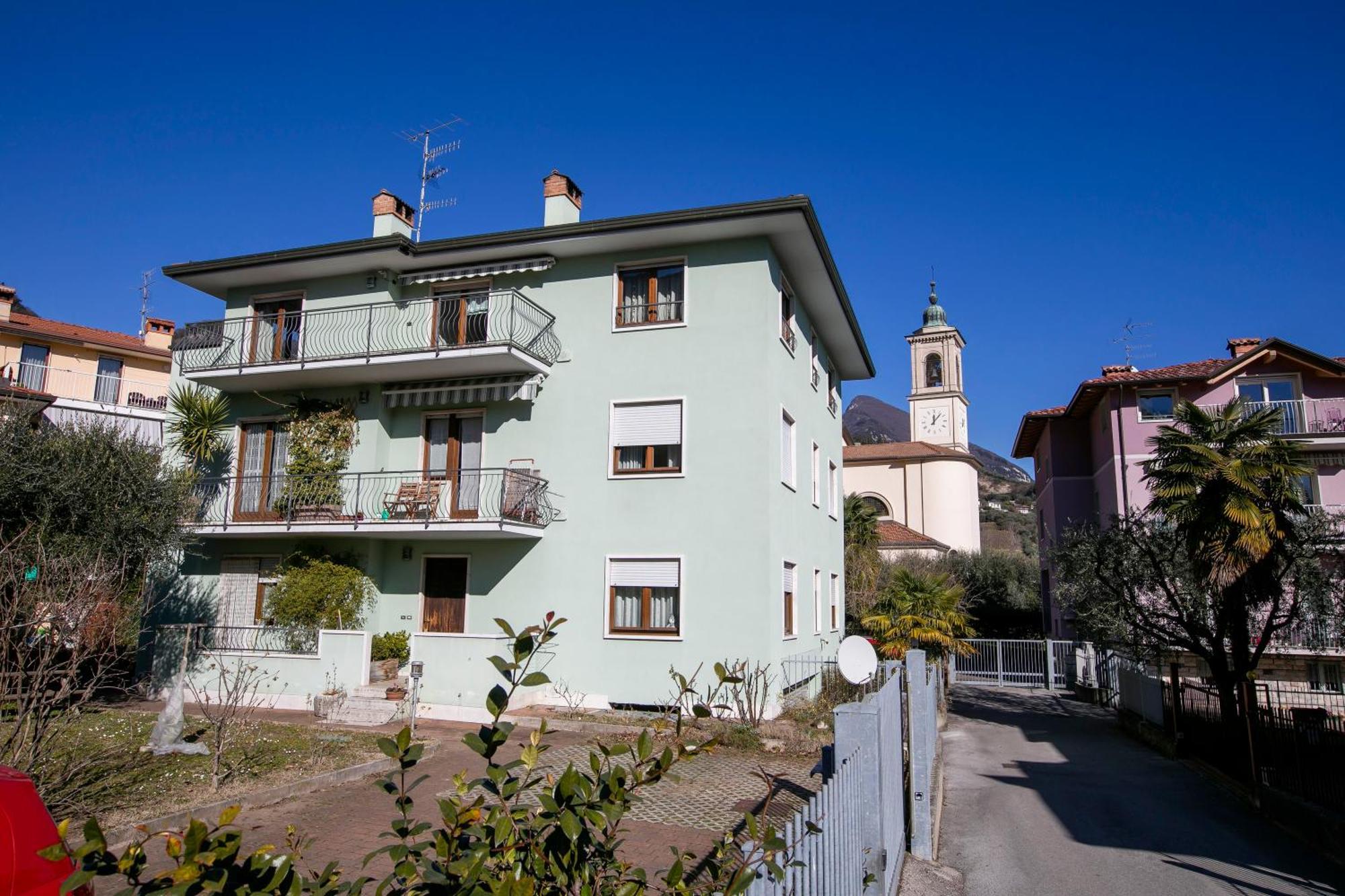 Paulie Apartment - Happy Rentals Riva del Garda Exterior foto